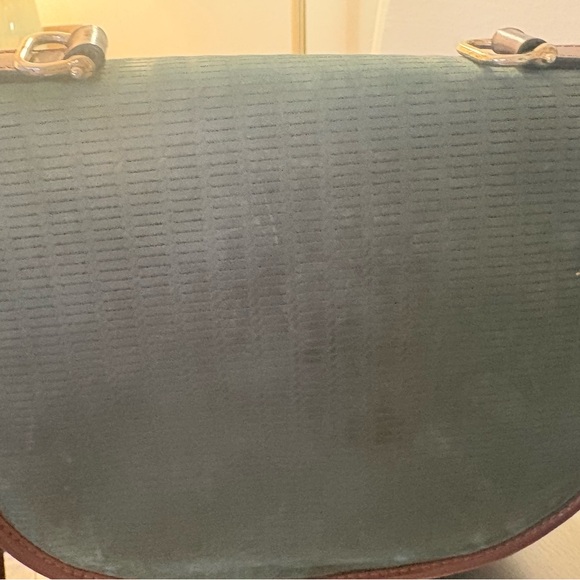 Perfect for Fall! Chic Green and Brown Crossbody Bag - Picture 2 of 5